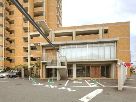 ダイアパレス七里駅前