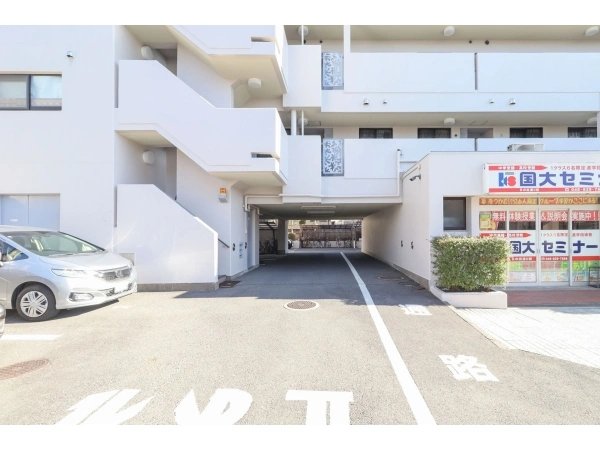 ハイリーハイツ浦和