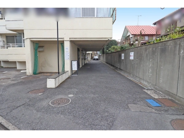 クレドール浦和瀬ケ崎 敷地内