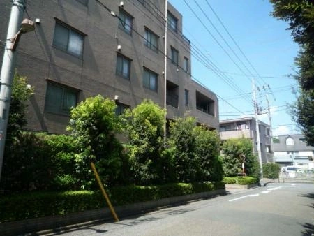 レクセルプラッツァ国立