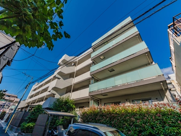 プレシス市谷台町坂