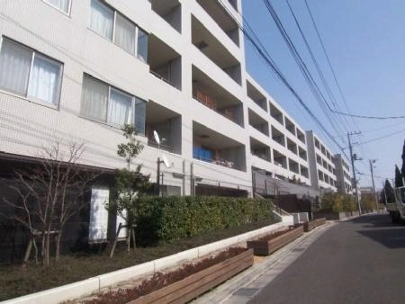 グローブテラス国立