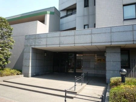 プラース国立弐番館