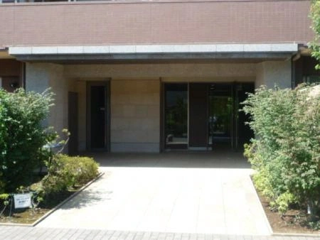 若葉の杜　コスモガーデンズ