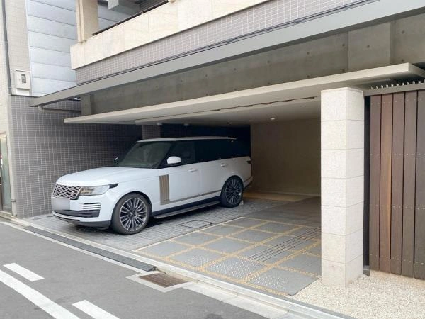 ザ・リソシエ堺町二条