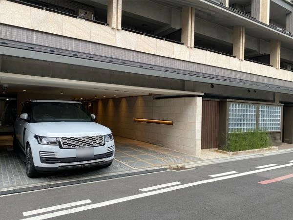 ザ・リソシエ堺町二条