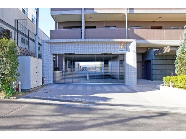 アビダス稲城駅前