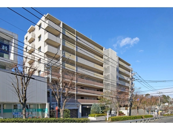 アビダス稲城駅前