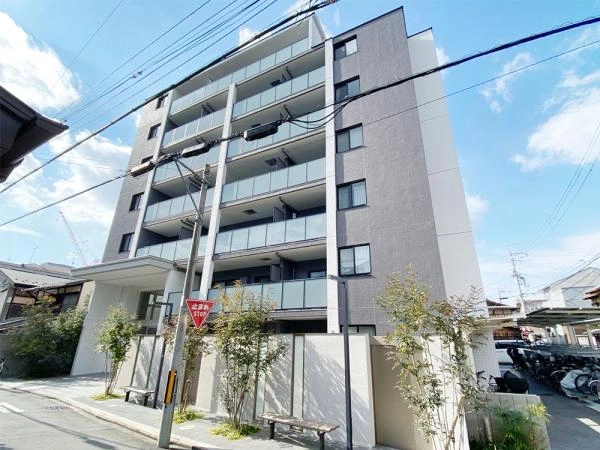 イーグルコート二条駅フロント