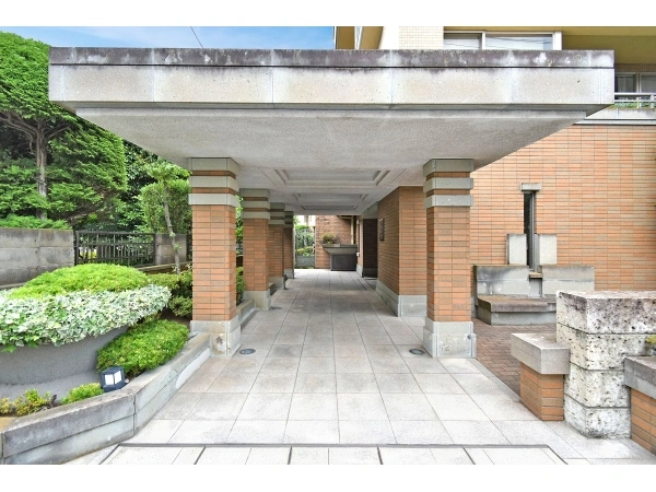 小田急コアロード向ヶ丘遊園