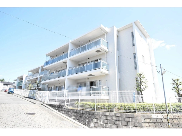 小田急コアロード読売ランド前