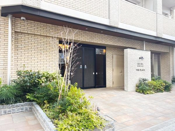 グローベル国立ザ・プレイス