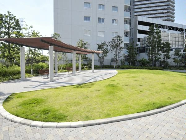 ミッドオアシスタワーズ 敷地内