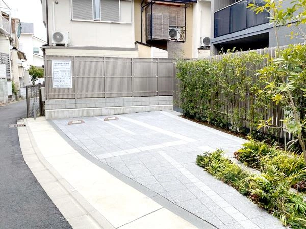 ライオンズ鴨川東