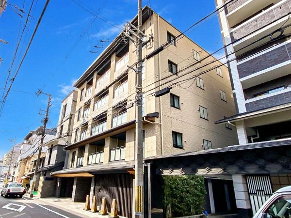 パラドール四条烏丸グレイス