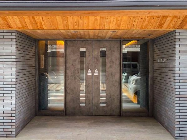 パラドール四条烏丸グレイス