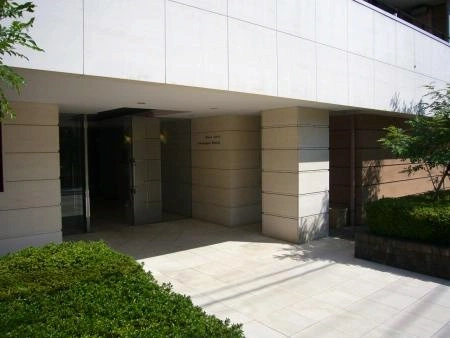 小田急コアロード世田谷砧