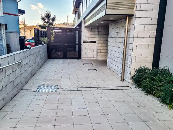 レーベン横濱西谷デュアライズ