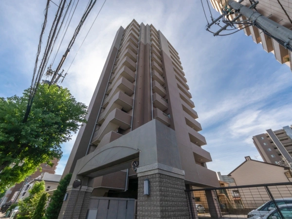 ロイヤルアーク植田