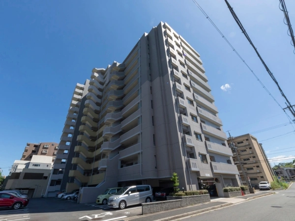 ファミリアーレ原