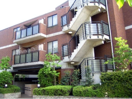 ホームズ岡本公園