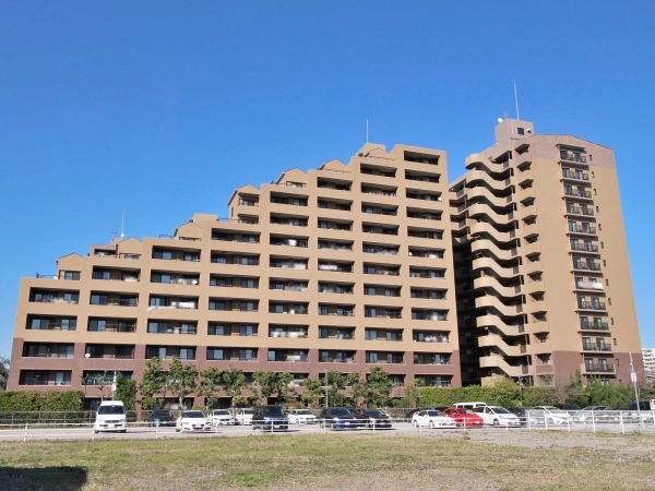 エステシティ海浜幕張