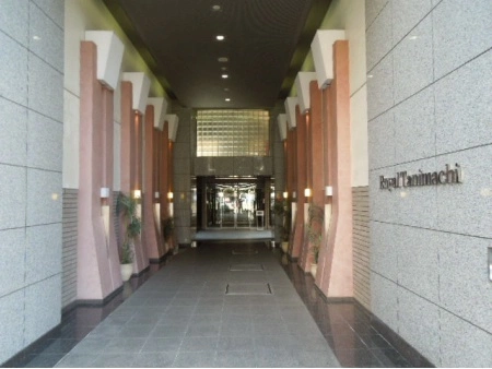 ロイヤル谷町