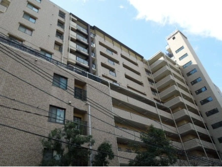 ロイヤル谷町