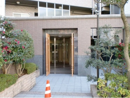 サーパス豊中本町駅前
