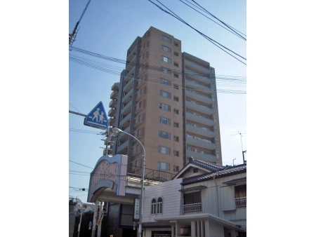 池田栄町ガーデンハウス