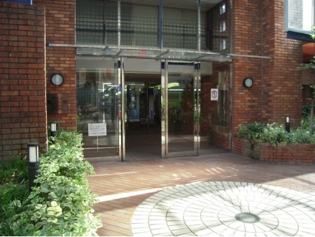 池田栄町ガーデンハウス