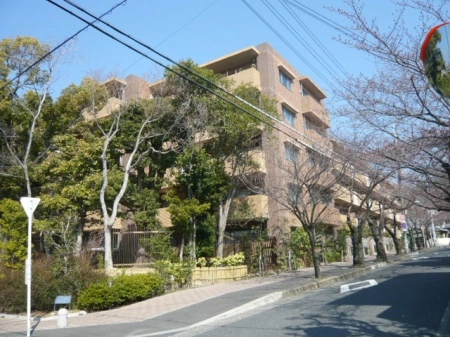 ブリリア箕面さくら並木通り