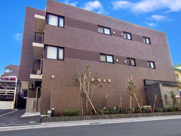 プレシス鶴間レジデンス