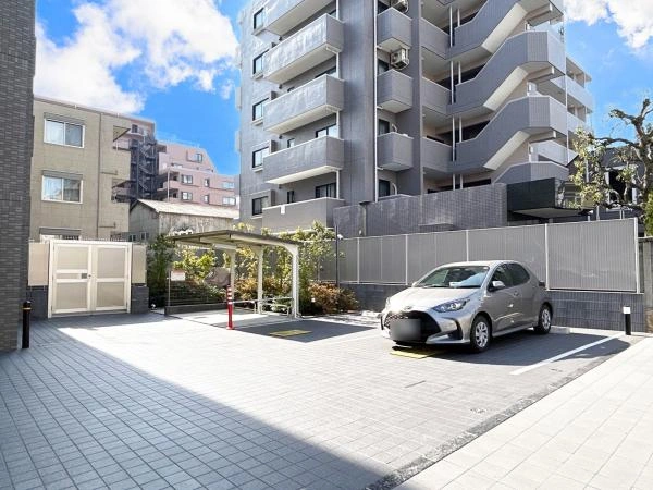 ルーブル志村坂上