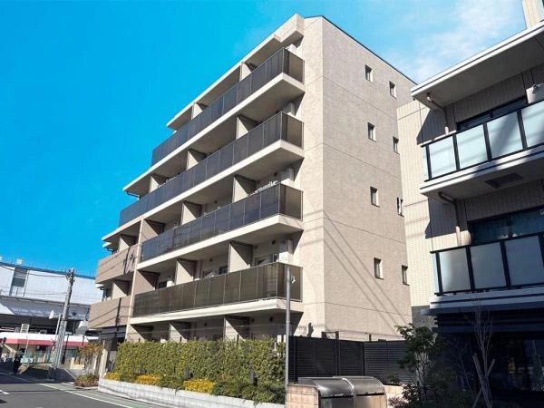 ウエリス南行徳駅前