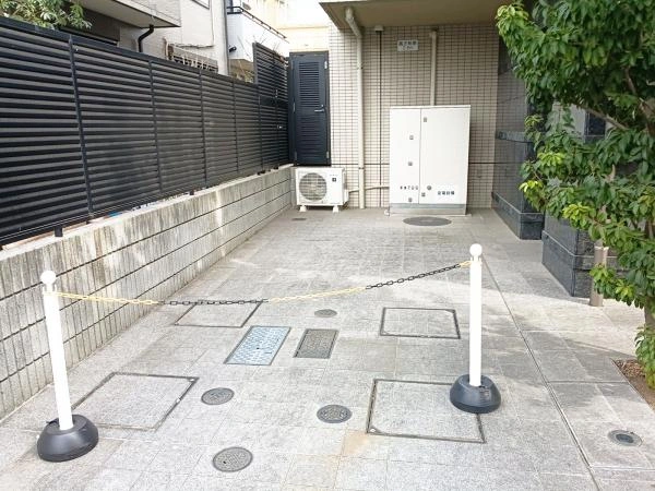 オープンレジデンシア西日暮里道灌山 敷地内