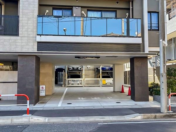 リビオ浦安北栄ブライト 駐車場入口