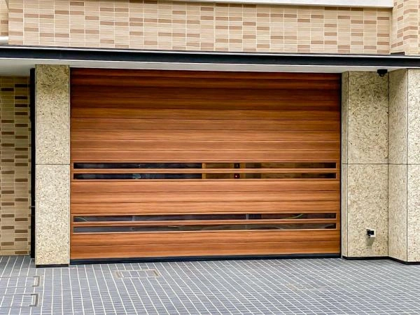 アトラス麻布十番 駐車場入口