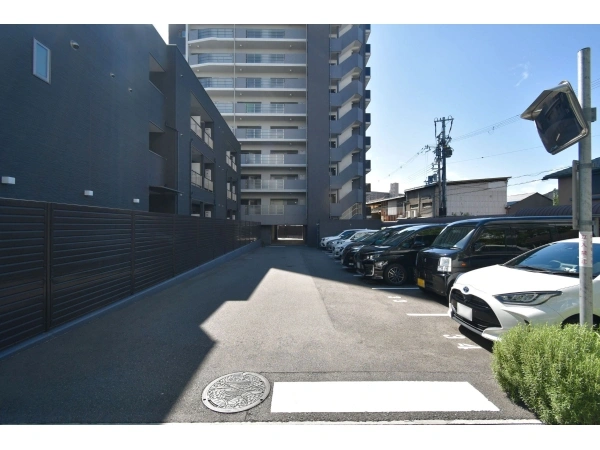プレサンスロジェ京橋II