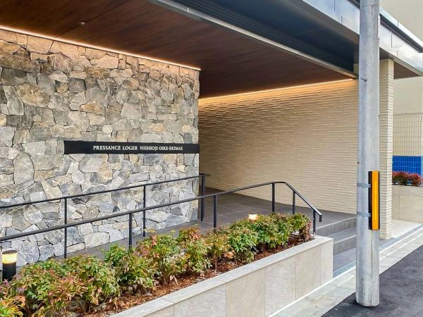 プレサンスロジェ西大路御池駅前