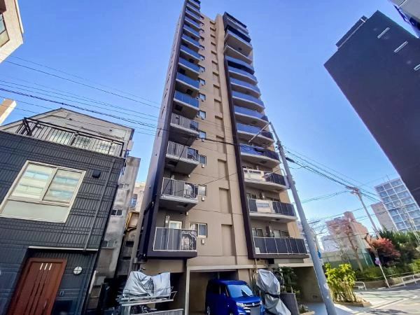クレイシア・ヴァースクレイシア アイズ 上野