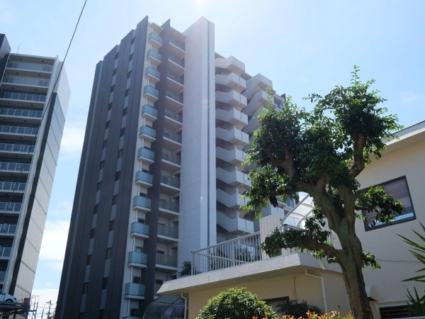 プレサンスロジェ大阪福島