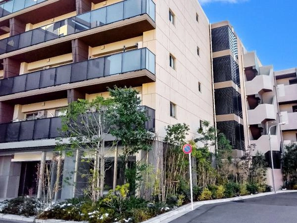 ヴァースクレイシアアイズ 町屋