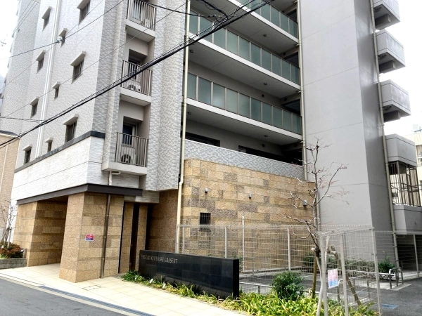 エスリード京橋グラセント 敷地内
