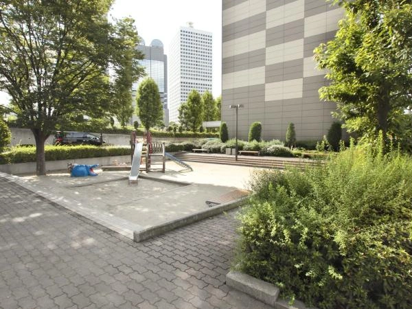 キングマンション堂島川 敷地内公園