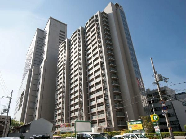 ラグザ大阪レジデンス