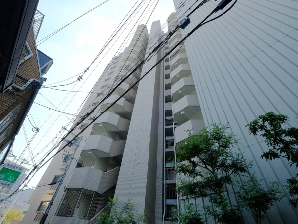 リーガル福島駅前