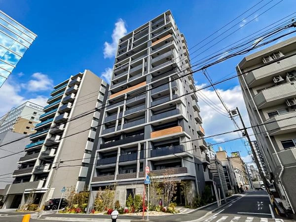 レ・ジェイド金山