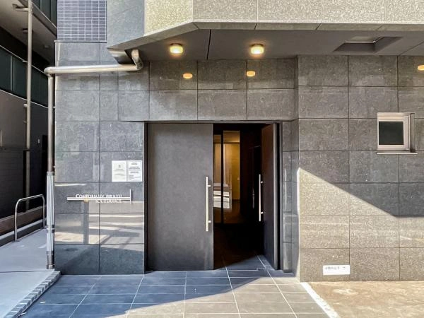 コンフォリア・リヴ谷町九丁目ソルテラス