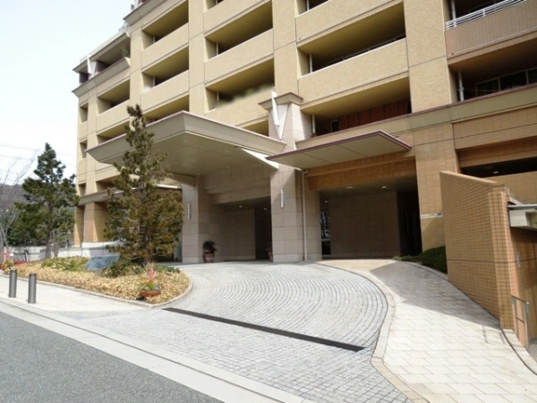 パークスクエア岡本